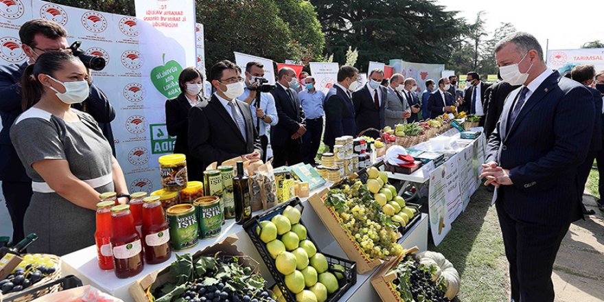 Ünibaşkandan Üniliye: İnternetin bizden!