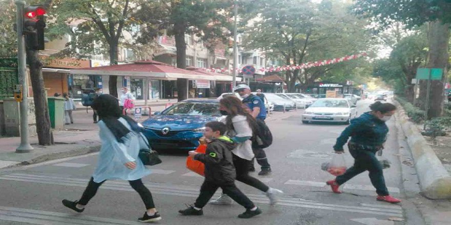 Büyükşehir tüm trafik tedbirlerini aldı