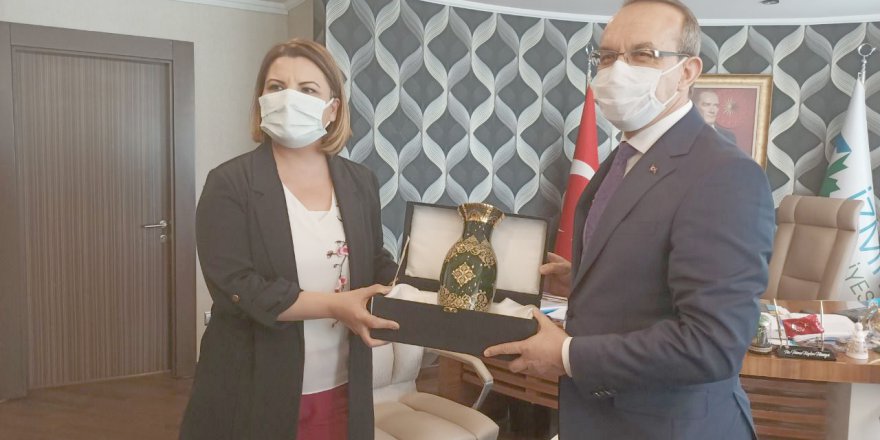 Vali Yavuz Hürriyet’i ziyaret etti