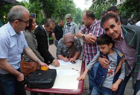 Taşeronlaşmaya karşı imza kampanyası