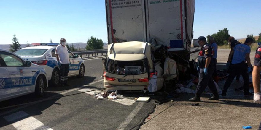 Tıra arkadan çarptı: 1 yaralı