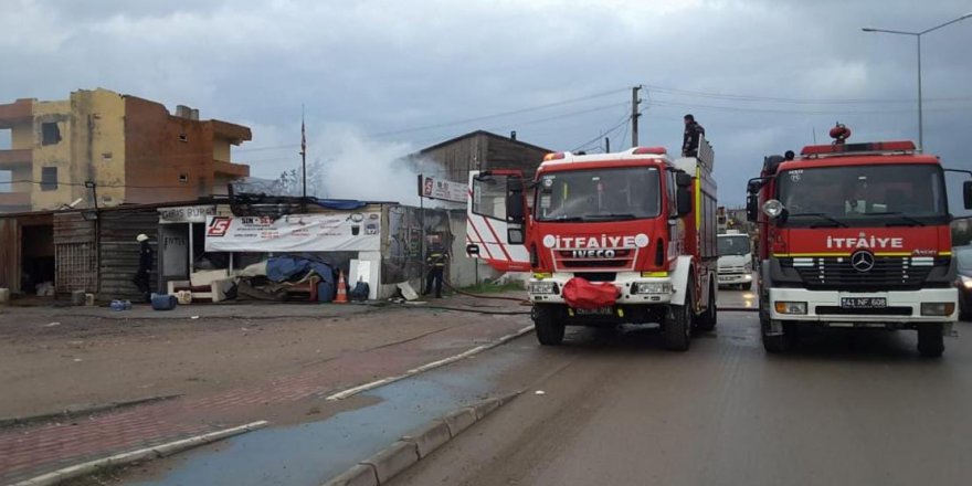 Tamirhanede yangın çıktı
