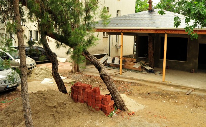 Kaçak yapının inşaatı devam ediyor