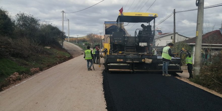 Fen İşleri çalışmalarını sürdürüyor