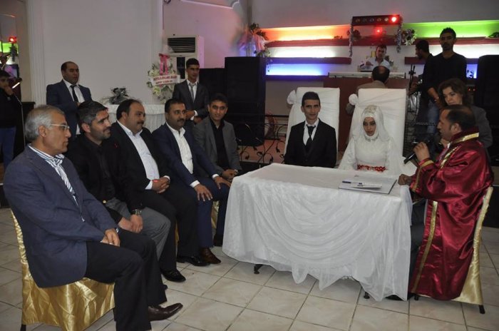 Başkan Toltar, düğün dernekte