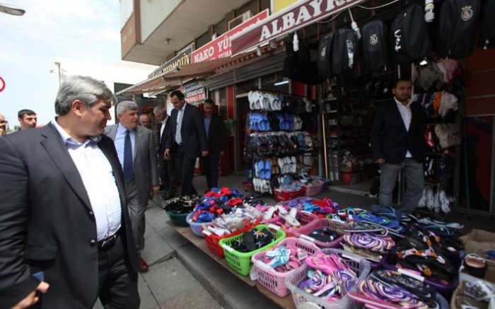 Karaosmanoğlu ve Kaflı’dan esnaf ziyareti