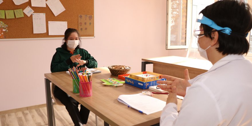 Engelli bireylerin eğitimi devam ediyor