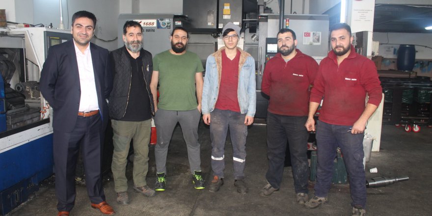 Tasarladıkça büyüyor  Büyüdükçe tasarlıyor