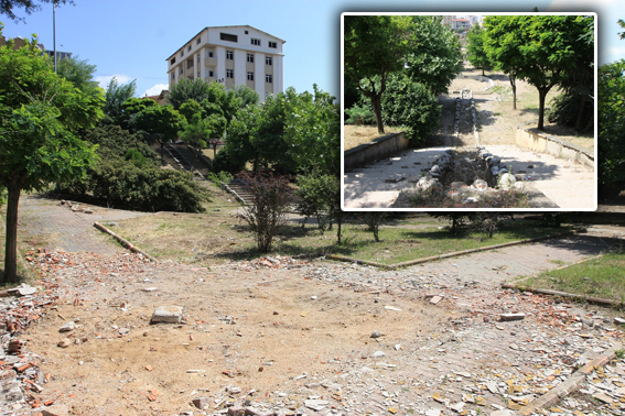 Behram Çobanoğlu Parkı kaderine terk edilmiş