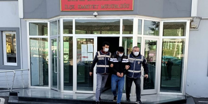 2 kişiyi bıçaklayan zanlı yakalandı