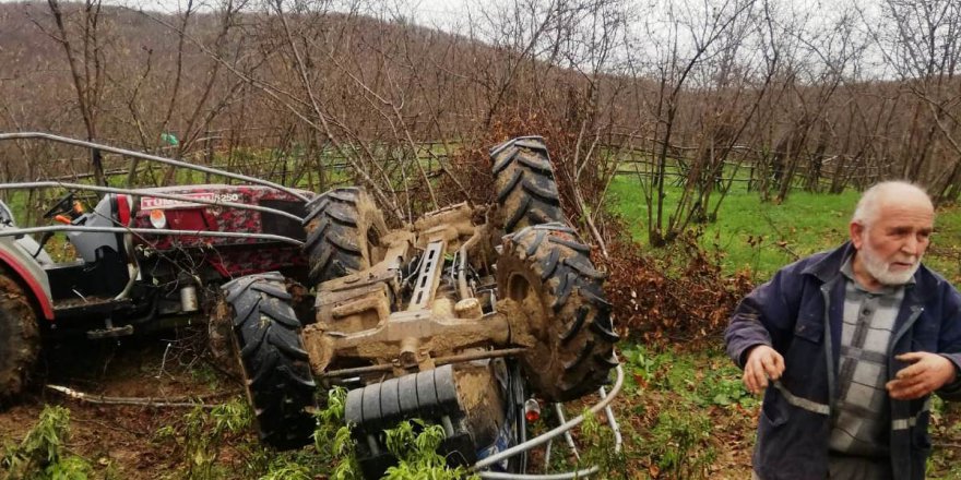 Devrilen traktörün sürücüsü yaralandı