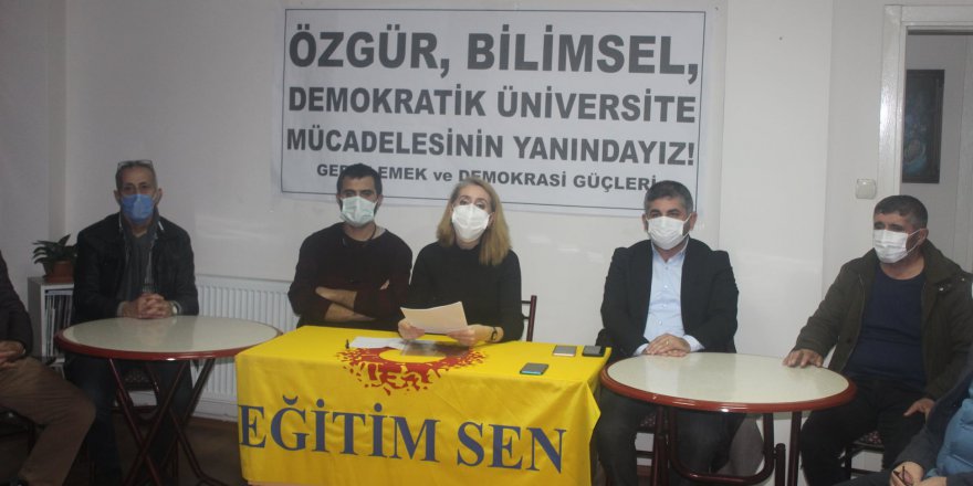 Üniversitelere sahip çıkmak geleceğimize sahip çıkmaktır