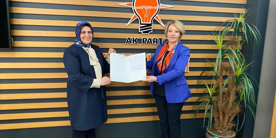 Gülay Artut, mazbatasını aldı