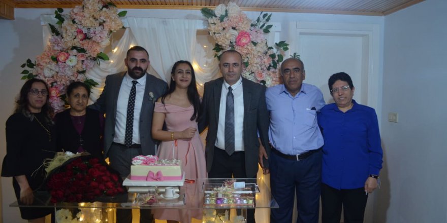 Gayretli başkanlık dönemi aşkıyla dünya evine yürüyor