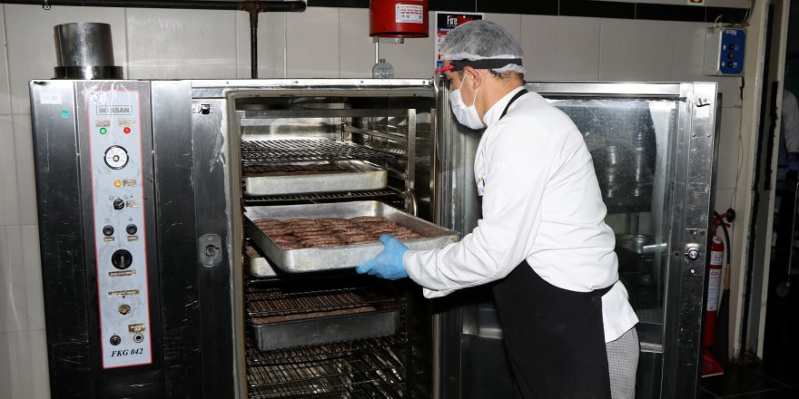 "Gönül Kazan" projesiyle sıcak yemek hizmeti