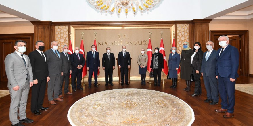 Vali Yavuz nüfus müdürleriyle toplantı yaptı