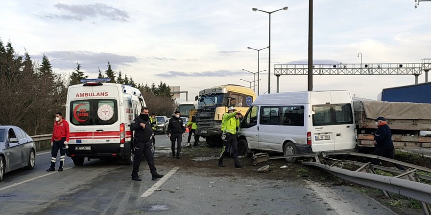 Zincirleme kaza: 2 yaralı