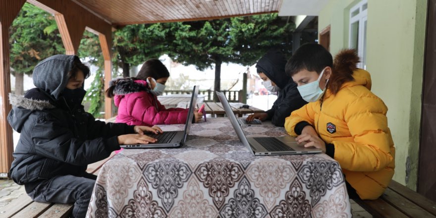 İzmit Belediyesi ile  15 köy internete kavuştu