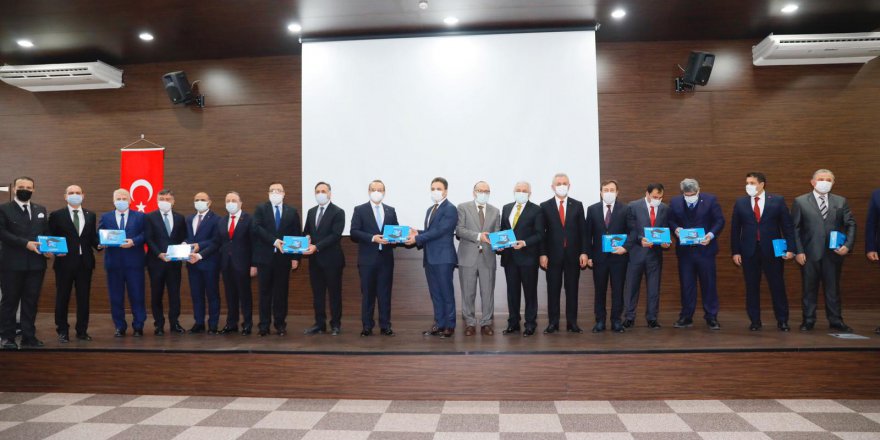 Kocaeli'nde ihtiyaç sahibi  Öğrencilere tablet bağışı