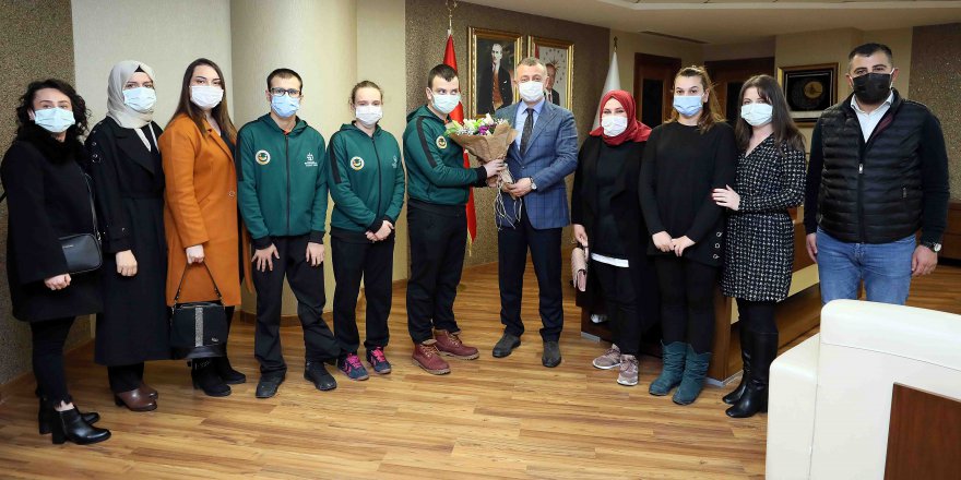 “Başarınızla gurur ve  mutluluk duyuyorum”