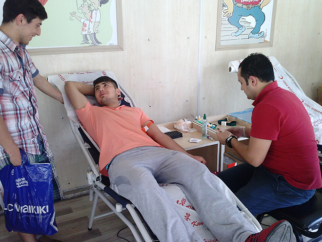 Bir haftada 300 kişi kan verdi