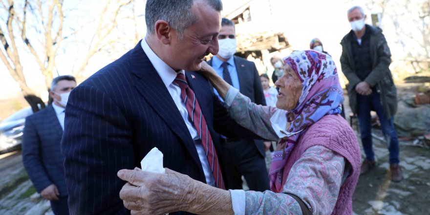 Asiye ve Hatice teyzeyi unutmadı