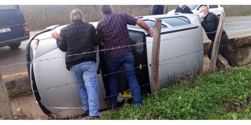 Devrilen otomobilin  sürücüsü yaralandı