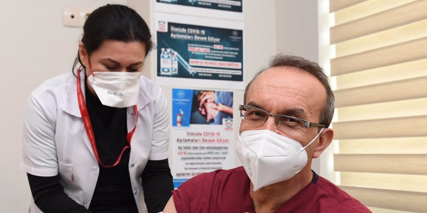 Vali Yavuz, Covid-19 aşısı oldu