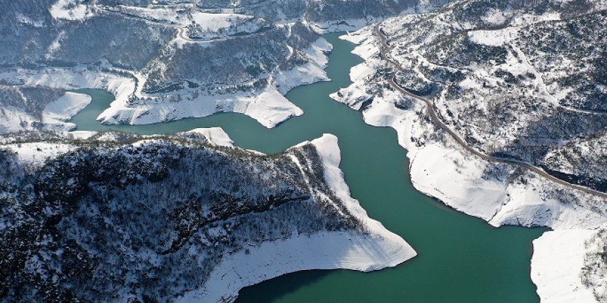 Yuvacık Barajı'nda kış güzelliği