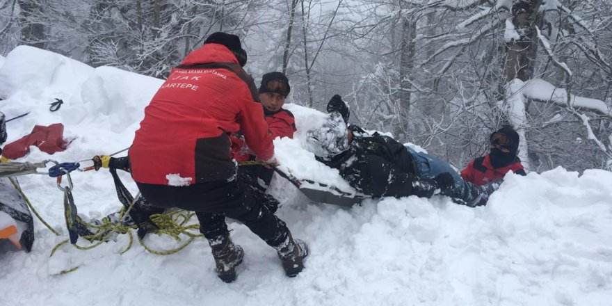 Yabancı turisti JAK timi kurtardı