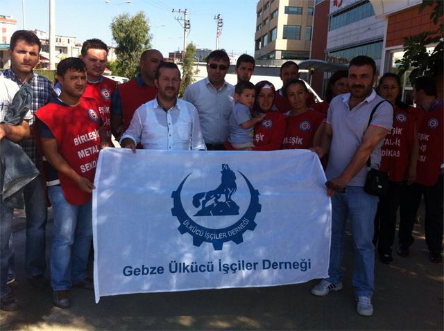 Ülkücü İşçiler’den MT Reklam işçilerine destek