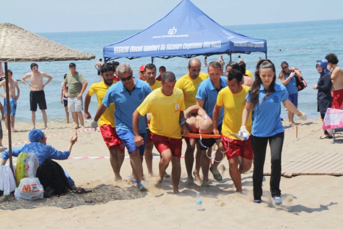 KOSKEM 53 kişiyi boğulmaktan kurtardı