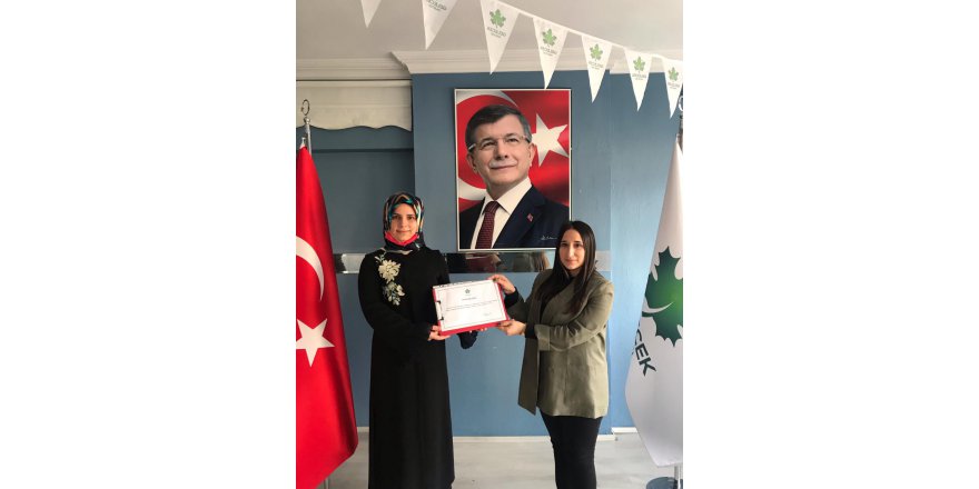 Sirmen’in yeğeni  Gelecek Partisi’nde