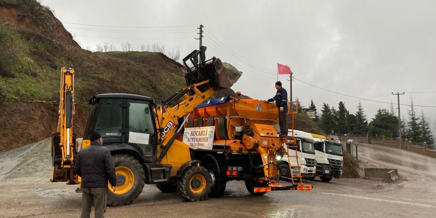 Karla Mücadele ekipleri görevde