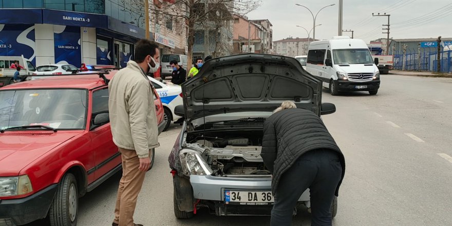 Zincirleme kaza trafiği aksattı