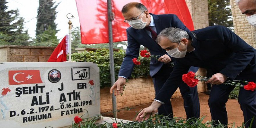 ÇAYIROVA’DA: Çanakkale şehitler anıldı