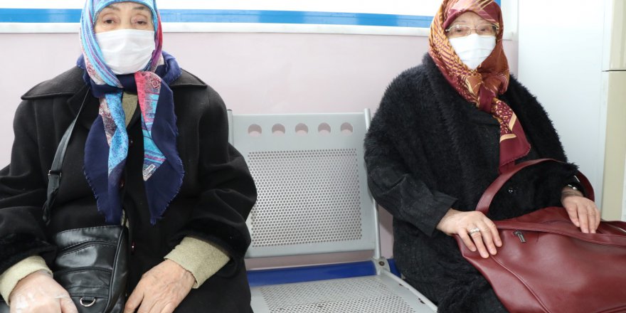 Büyükakın yaşlıları unutmadı