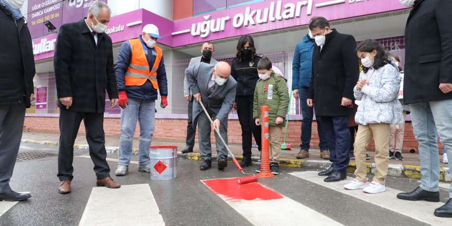 Darıca’da yaya geçitlerinde 'kırmızı çizgi' dönemi