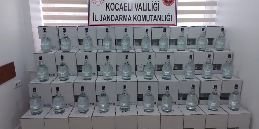 2 bin 500 litre kaçak  alkol ele geçirildi