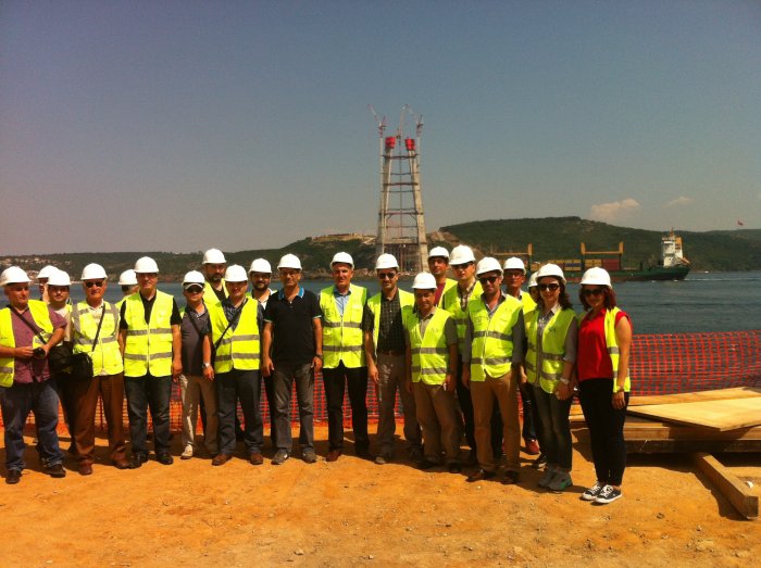 Gebzeli mühendisleri köprüyü inceledi