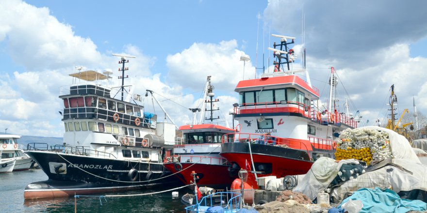 Balıkçılar sezonu kapatıp paydos dedi!