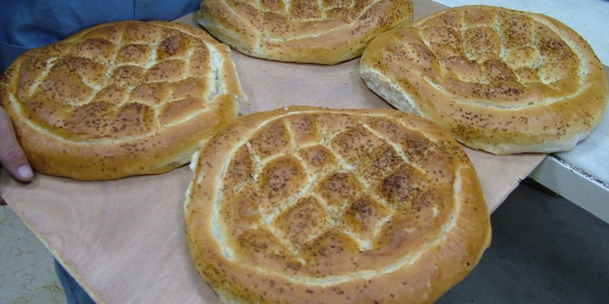 İhtiyaç sahiplerine  günlük 46 bin pide