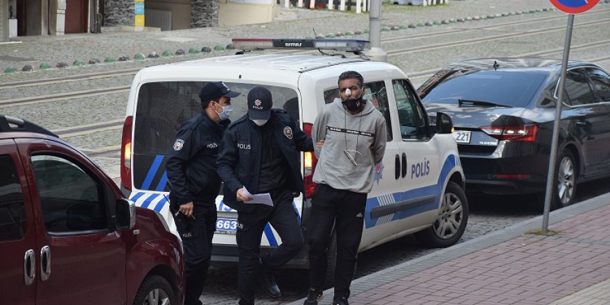 Kız çocuğunun fotoğrafını  çeken şahıs gözaltına alındı