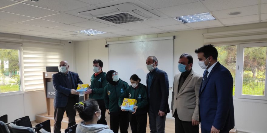 Özel öğrencilerden geri dönüşüm sergisi