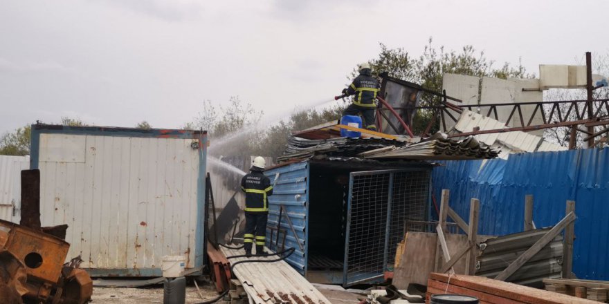 Geri dönüşüm tesisinde yangın