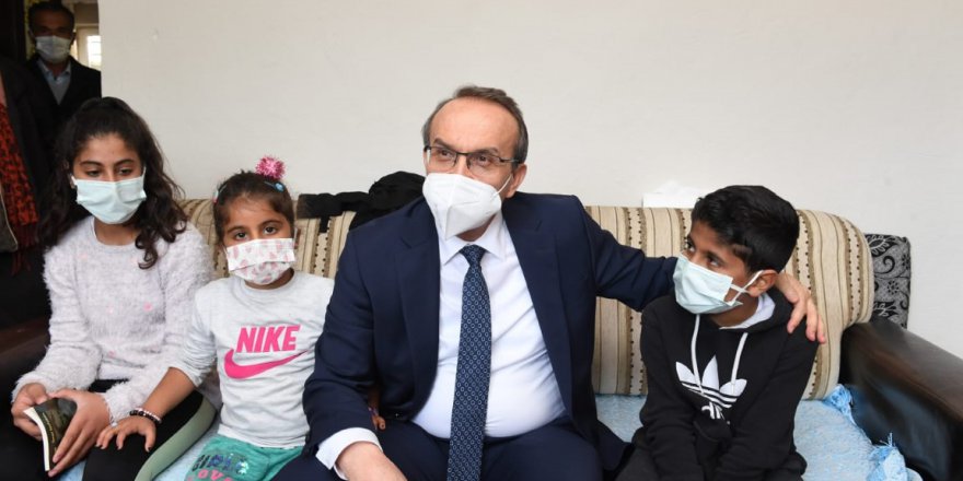 Vali Yavuz ziyaretlerini sürdürüyor