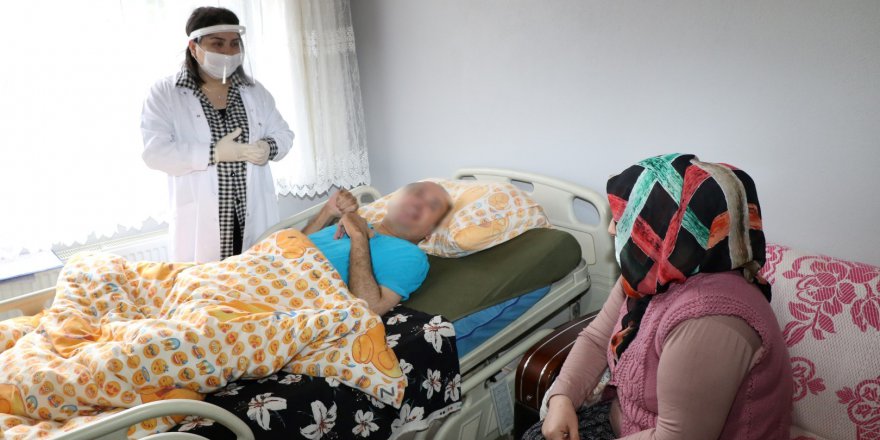 14 yıldır yatalak olan eşi için eğitim aldı