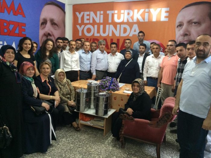 “Sofralara konuk oluyoruz”