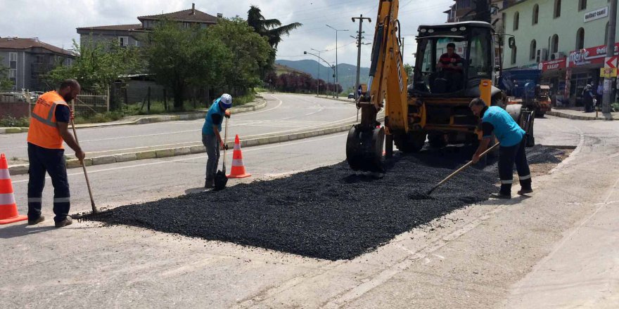 Kent genelinde yollar yenileniyor