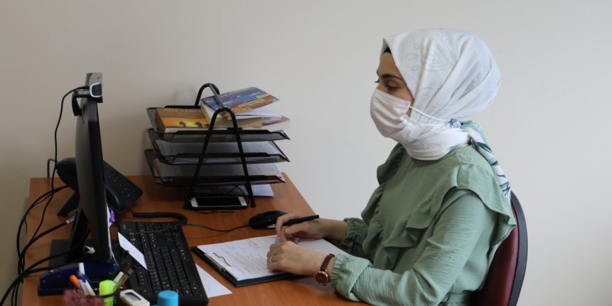 İzmit Belediyesi psikologları  online olarak destek veriyor